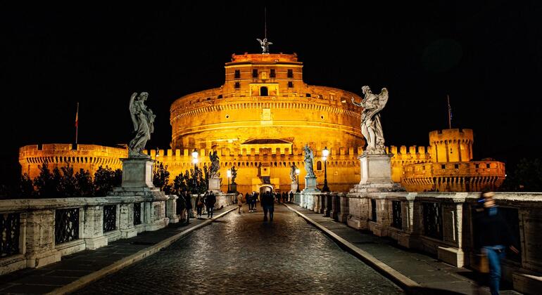 Visita a Roma dos fantasmas e dos mistérios Organizado por What About Tours