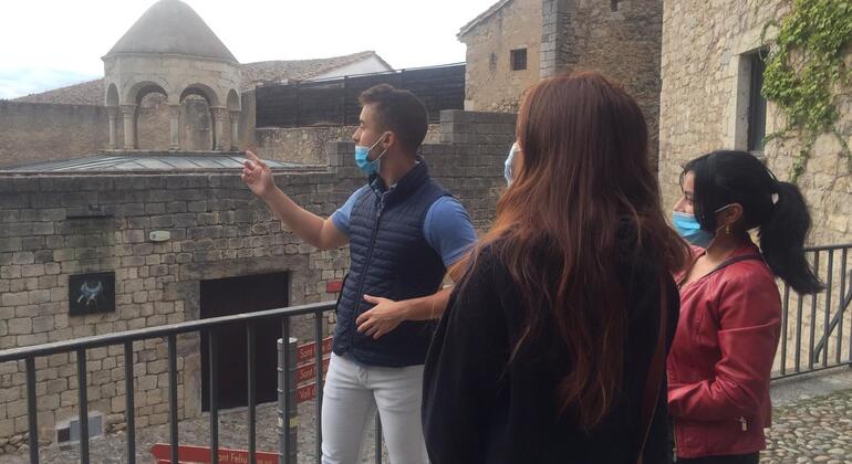 curious-girona-tour-a-different-gaze-es-7
