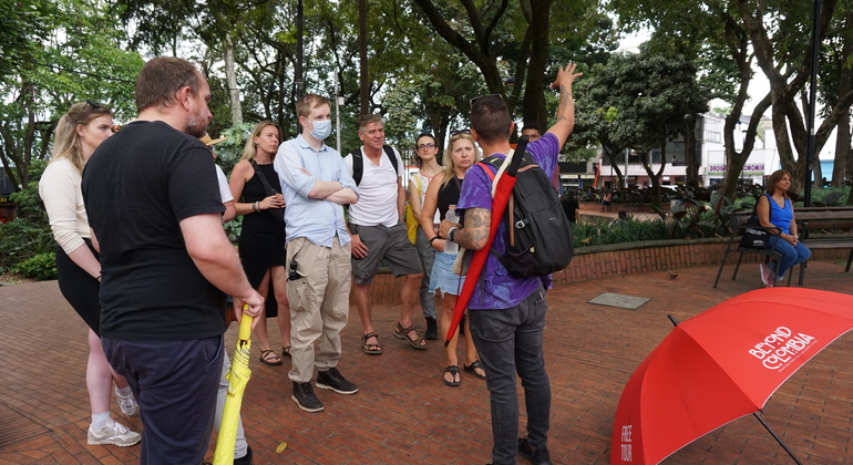 El Gran Poblado Free Tour: de Provenza a Manila Colombia — #3