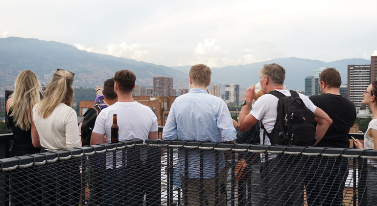 El Gran Poblado Free Tour: de Provenza a Manila Colombia — #8