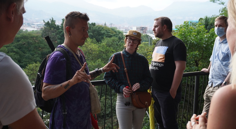 El Gran Poblado Free Tour: de Provenza a Manila Colombia — #13