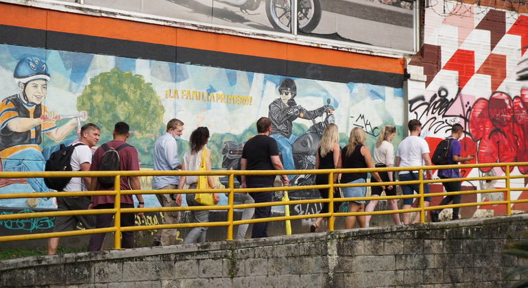 El Gran Poblado Free Tour: de Provenza a Manila Colombia — #15