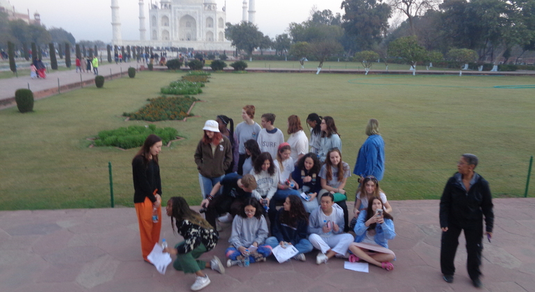 Agra Day Trip from Delhi by Train Provided by Holiday Tours And Travels