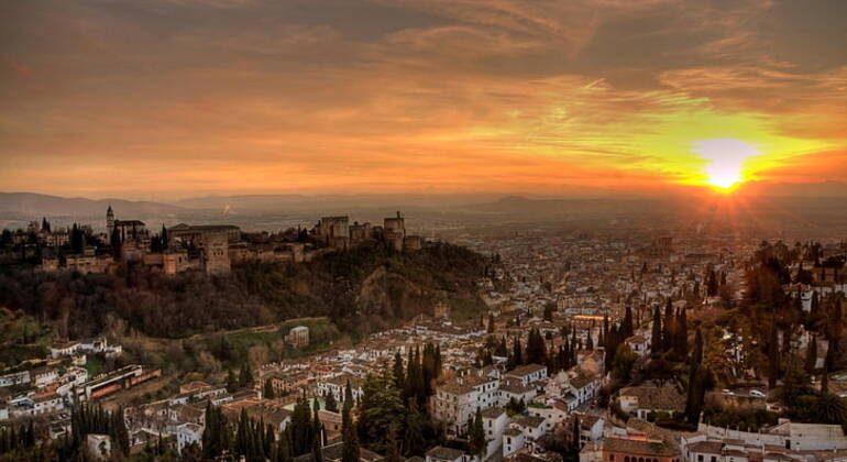 Tour gratuito Leggende e misteri di Granada