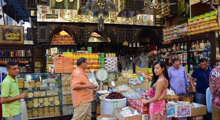 Visita guiada privada de compras en Khan el-Khalili con almuerzo