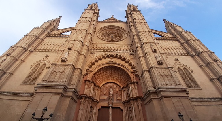 Visita guidata - Cattedrale di Maiorca Fornito da Mallorca Free Tour