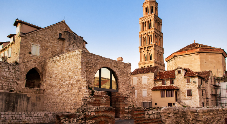 Free Split Walking Tour