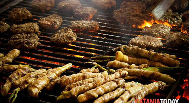 Visita nocturna a Catania Italia — #4