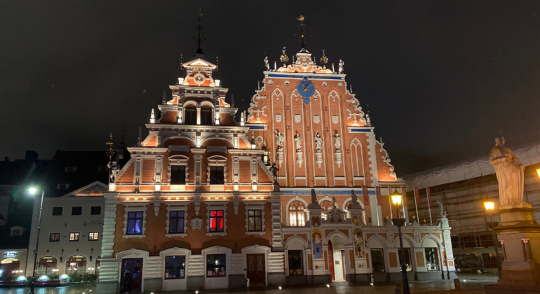 Visita livre à noite a Riga antiga