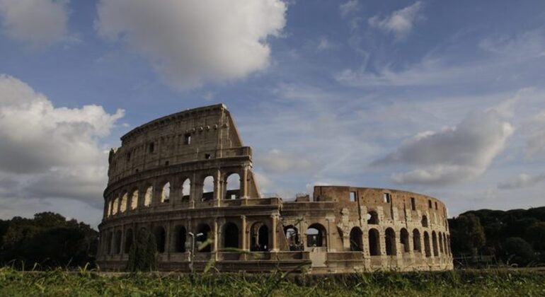 Tour a piedi gratuito: L'Impero Romano Fornito da CORAZÓN DE ROMA