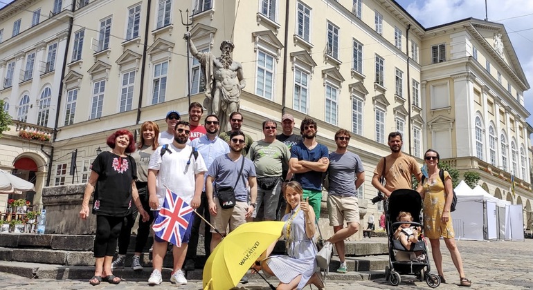 Visita libera del centro storico di Lviv Fornito da Walkative Tours