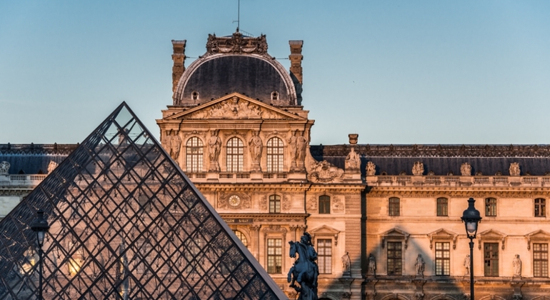 Free Paris Tour: Louvre to the Palais Royal