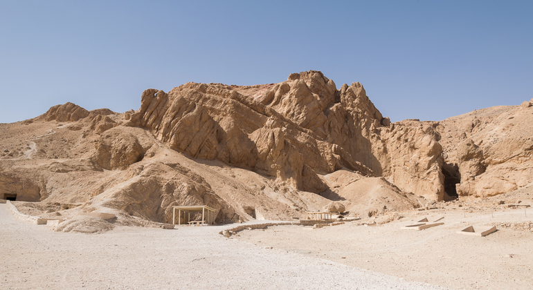 Half Day Tour to Queens Valley, Habu Temple and Deir El-Madinah