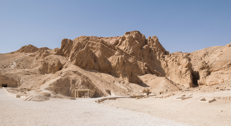 Excursão de meio dia ao Vale das Rainhas, Templo Habu e Deir El-Madinah