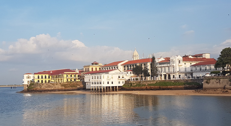 Viagem de um dia à Cidade do Panamá Organizado por BarefootPanama Tours