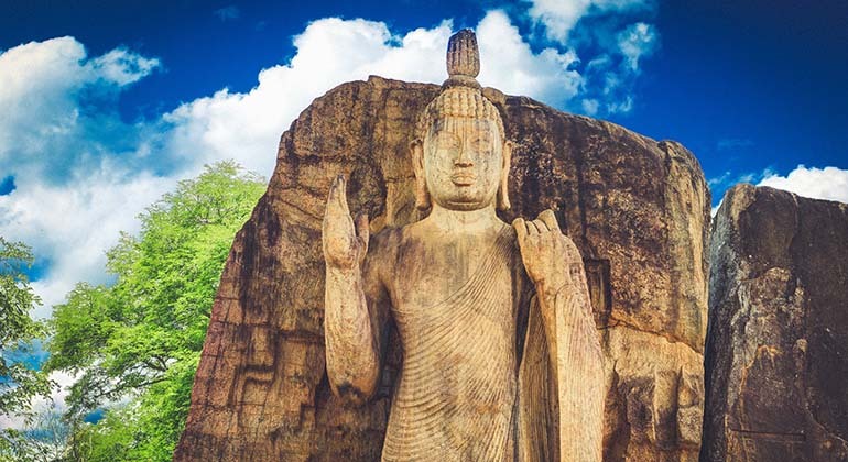 Visite de Kandy à la statue de Bouddha d'Avukana et au monastère de la forêt de Ritigala Sri Lanka &mdash; #2