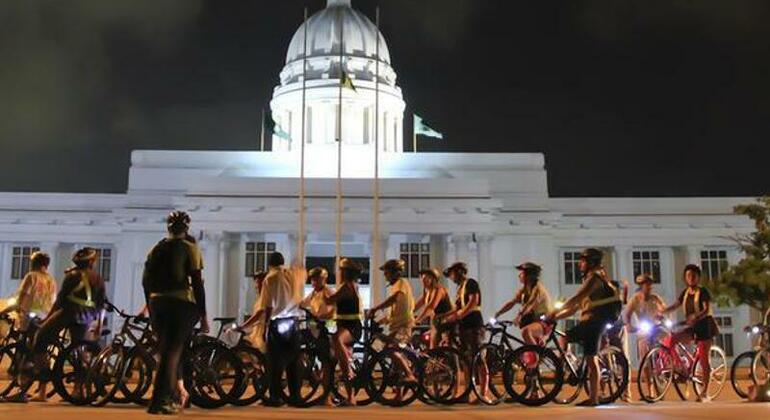 Passeio nocturno de bicicleta em Colombo Sri Lanka — #2