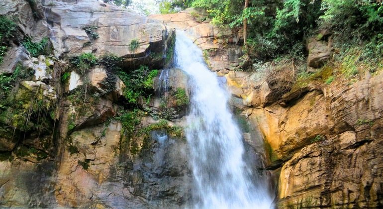 Cycling Tour to Ellawala Waterfall, Sri Lanka