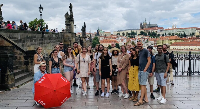 Prague Castle Free Tour (incl. Big Change of Guards or Golden Lane) Provided by 100 Spires City Tours
