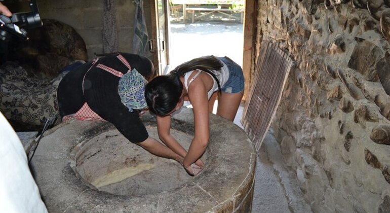 Excursão de grupo Kakheti Bodbe Sighnaghi Vinho Organizado por Imperial Tours