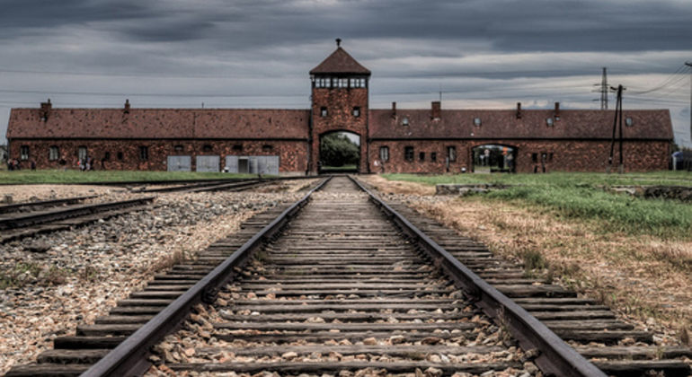 Excursão de um dia a Auschwitz a partir de Varsóvia