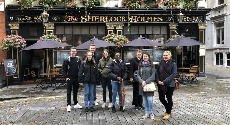 Tour gratuito di Sherlock Holmes Fornito da London with a Local