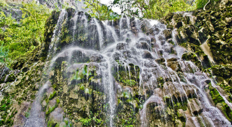 Il paradiso termale di Grutas de Tolantongo Esperienza Fornito da Operadora Turística Vívelo