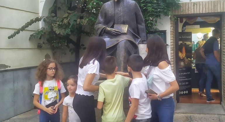 Free-Tour-Divertido-y-Completo-por-Cordoba-2