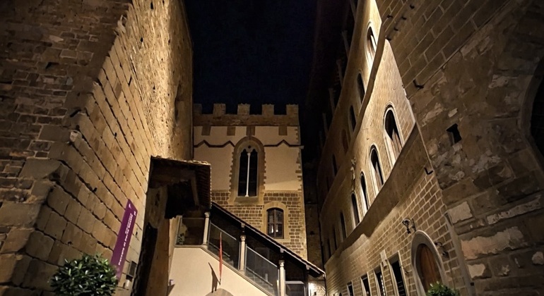 Visita guiada gratuita à Florença Medieval e Proibida: O Guardião do Portão Itália &mdash; #15