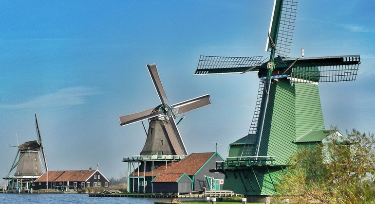Visite de groupe : Moulins à vent, Edam, Volendam et Marken Fournie par Camaleon Tours