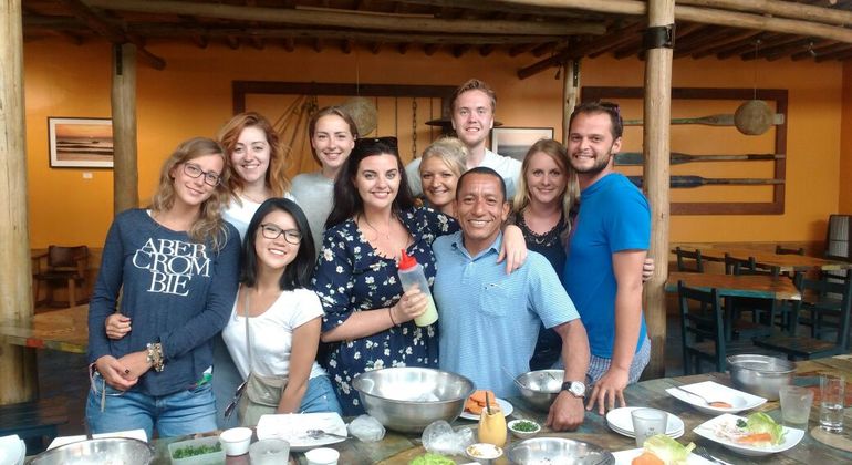 Ceviche & Pisco Sour Workshop in Lima Bereitgestellt von Free walking tour Barranco Peru