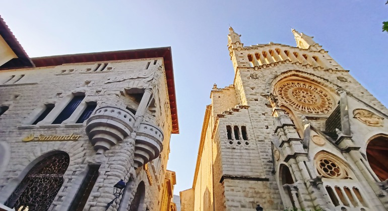 Visita libera di Soller, Spain