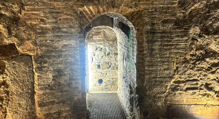 Free-Tour--Leyendas-Subterraneos-e-Historia-10