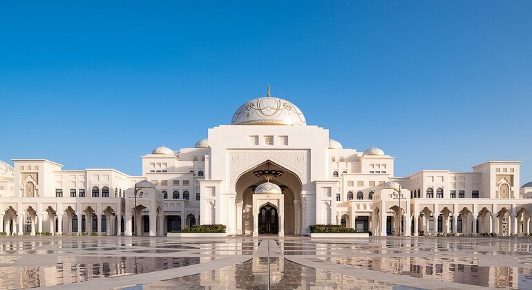 Qasar Al Watan e visita à cidade de Abu Dhabi com transporte