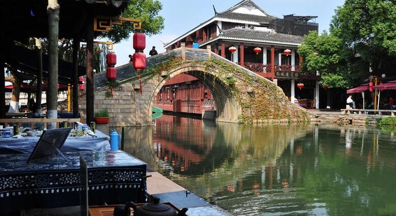 Excursion privée d'une journée dans les jardins de Suzhou et la ville d'eau de Zhouzhuang au départ de Shanghai