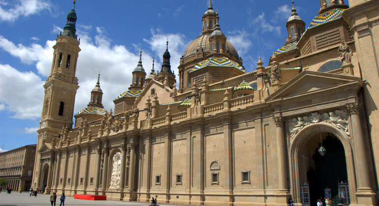 Free Tour Zaragoza Imprescindible: Casco Histórico Operado por ZARAGOZATOURS