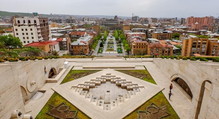 Free Walking Tour in the Heart of Yerevan Armenia &mdash; #2