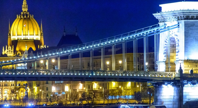 Nighttime Downtown Budapest Sightseeing Cruise Provided by Silverline Cruises 