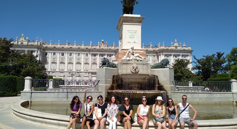 Madrid Highlights: Private Walking Tour