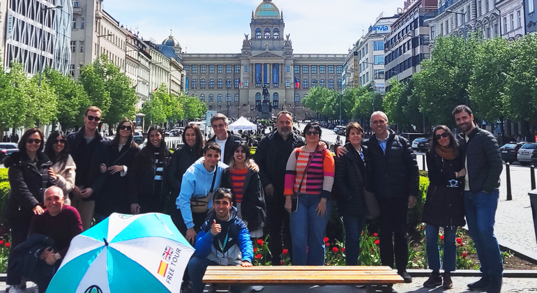 Visite gratuite de la ville nouvelle : le 20e siècle avec la Seconde Guerre mondiale et le communisme Fournie par Verneus Tours