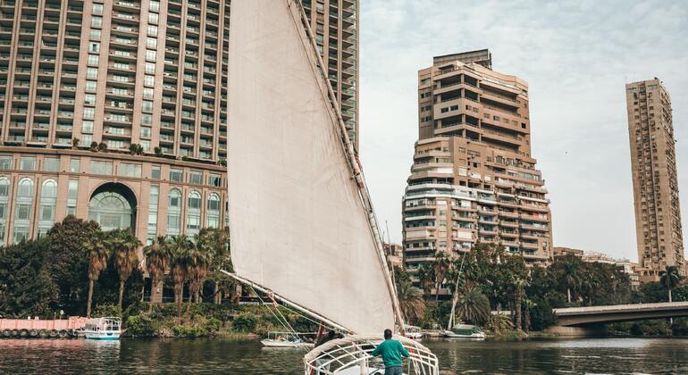 Passeio de Felucca no Nilo