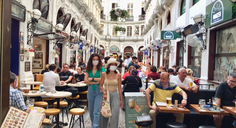 Tour por la Ciudad Moderna de Estambul: Taksim a Galata con Pasaje Turquía — #10