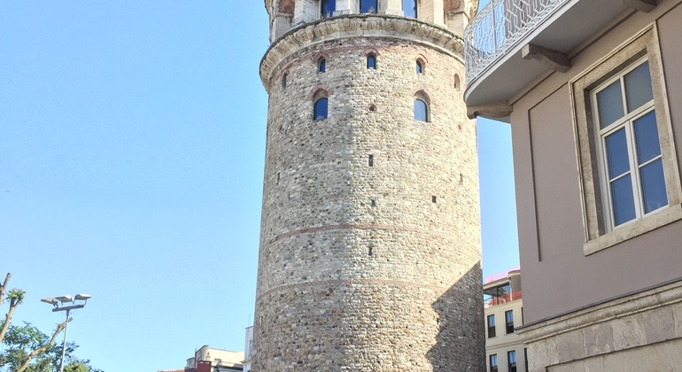 Tour por la Ciudad Moderna de Estambul: Taksim a Galata con Pasaje Turquía — #21