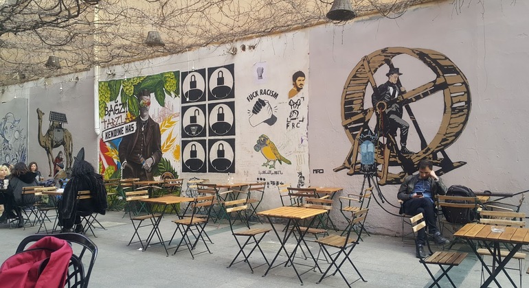 Tour por la Ciudad Moderna de Estambul: Taksim a Galata con Pasaje Turquía — #11