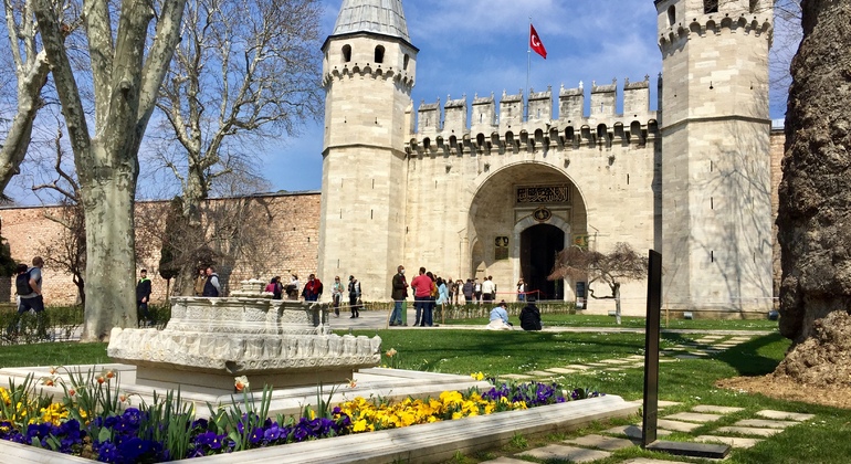 Visita guiada ao Palácio Topkapı com Harém e Mesquita Azul