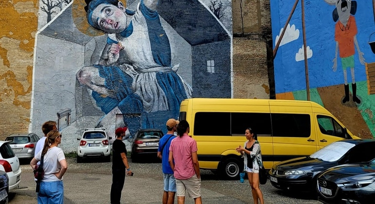 Tour gratuito dei lati oscuri di Budapest e della gigantesca arte di strada Ungheria — #4
