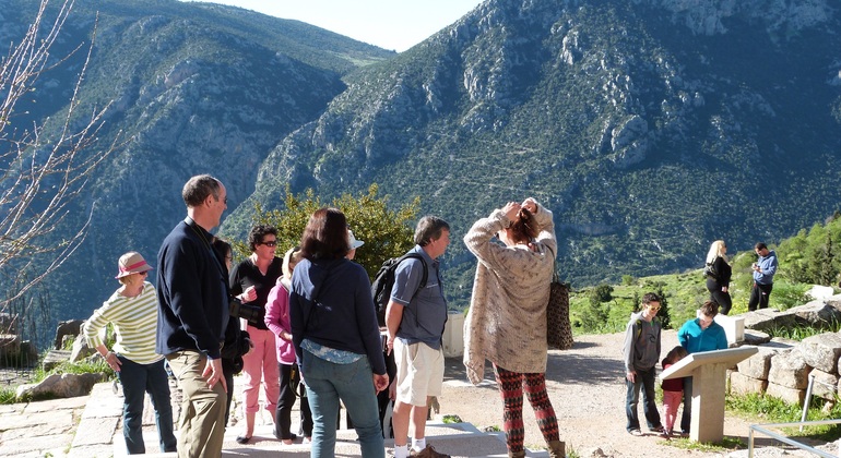 delphi-one-day-trip-from-athens-summer-es-6
