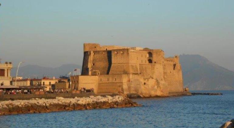 naples-panorama-and-vicoli-free-walking-tour-en-6