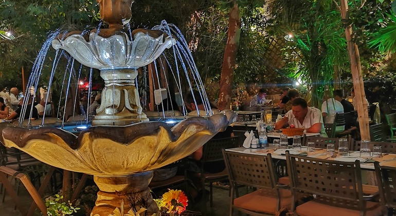 Tour a piedi della notte ateniese Grecia — #7