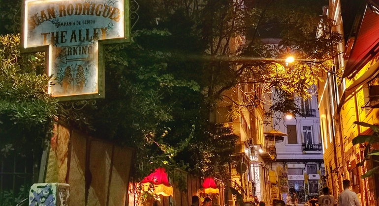 Tour a piedi della notte ateniese Grecia — #13